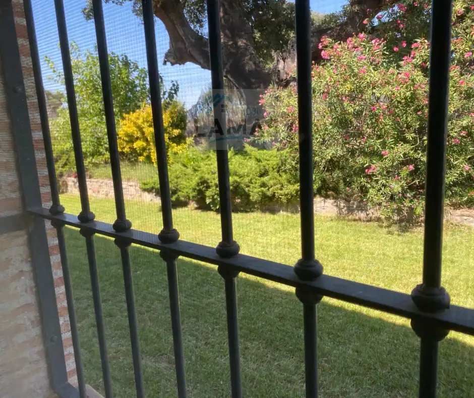 Jardí de Finca rústica en venda en Navalmoral de la Mata amb Aire condicionat, Calefacció i Jardí privat