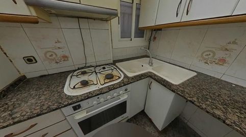 Foto 3 de Piso en venta en Calle Calderon de la Barca, La Salut, Badalona