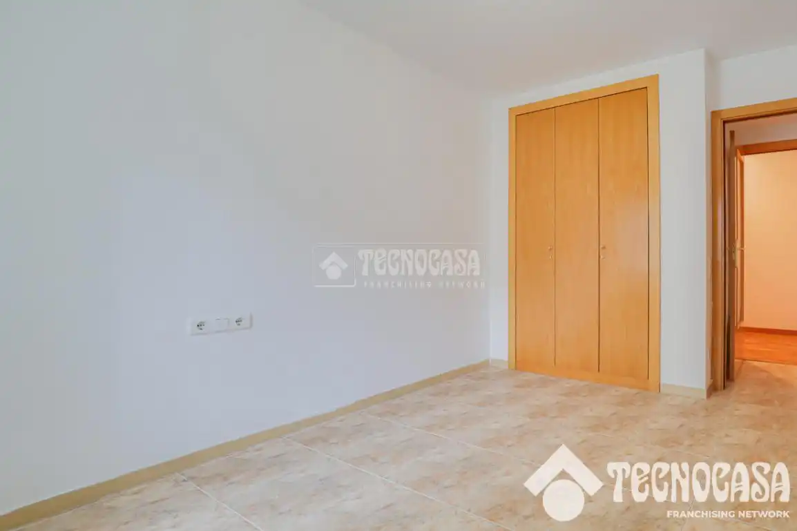 Bedroom of Flat for sale in Mataró  with Air Conditioner, Heating and Storage room