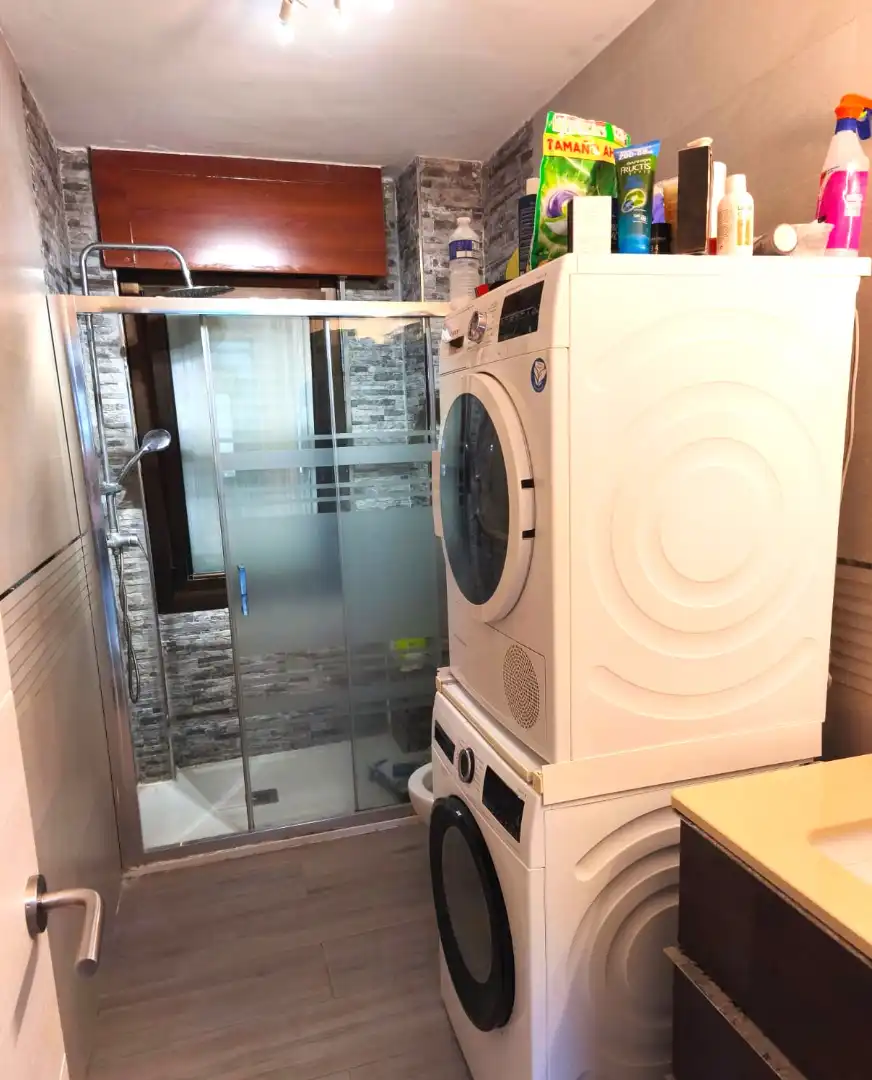 Baño de Piso en venta en Valle de Trápaga-Trapagaran con Calefacción, Amueblado y Balcón