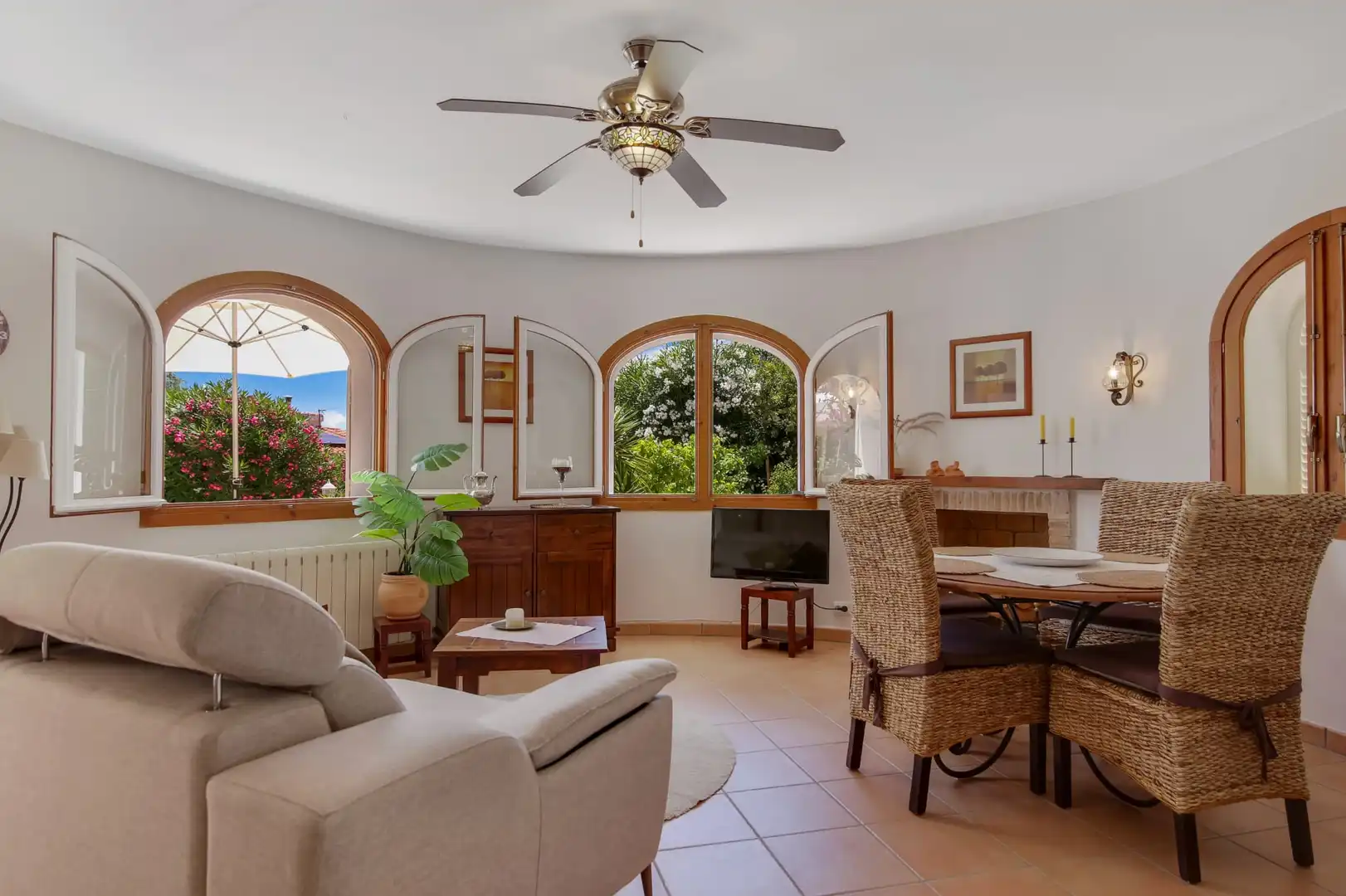 Villa con terrazza in vendita a Cometa, imagen 7
