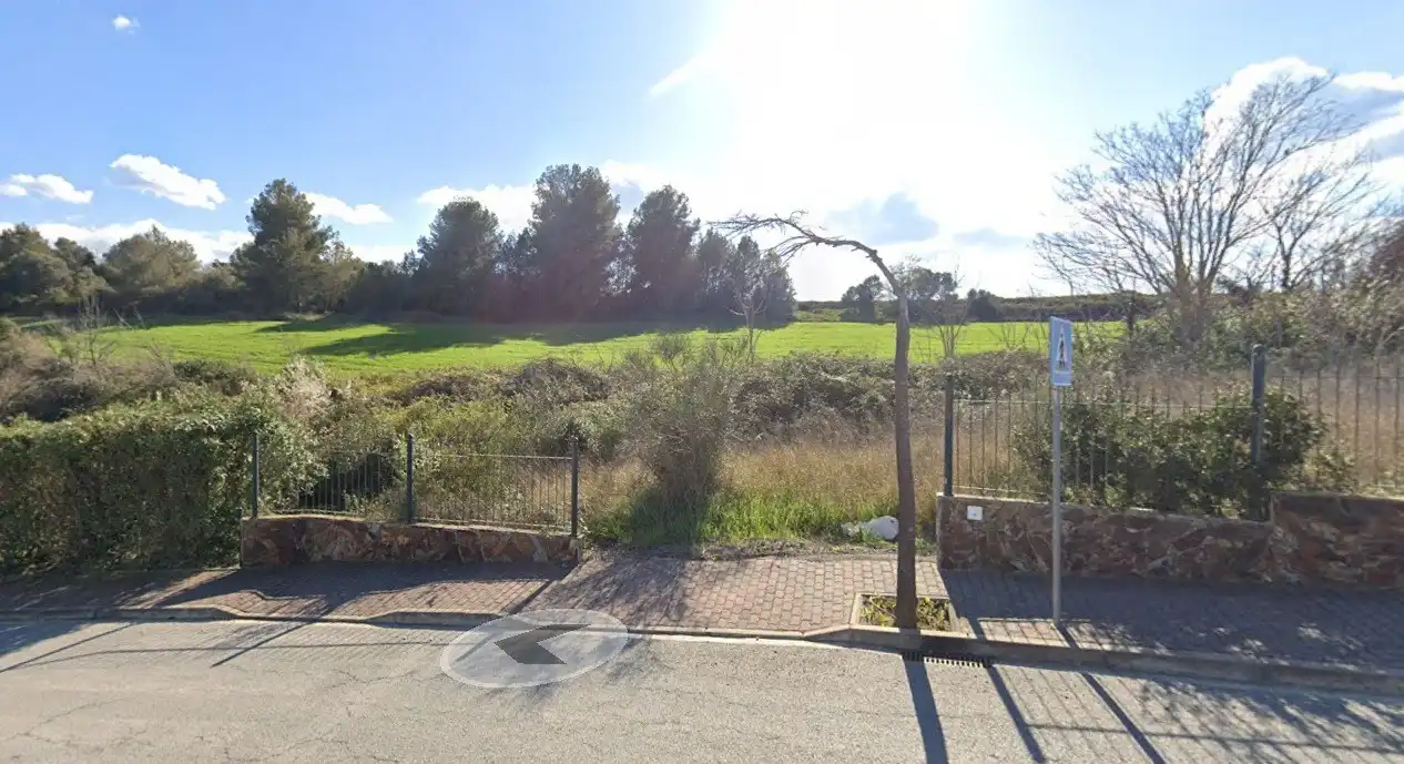Terrenys i solars en venda a sector masia bach, imagen 2