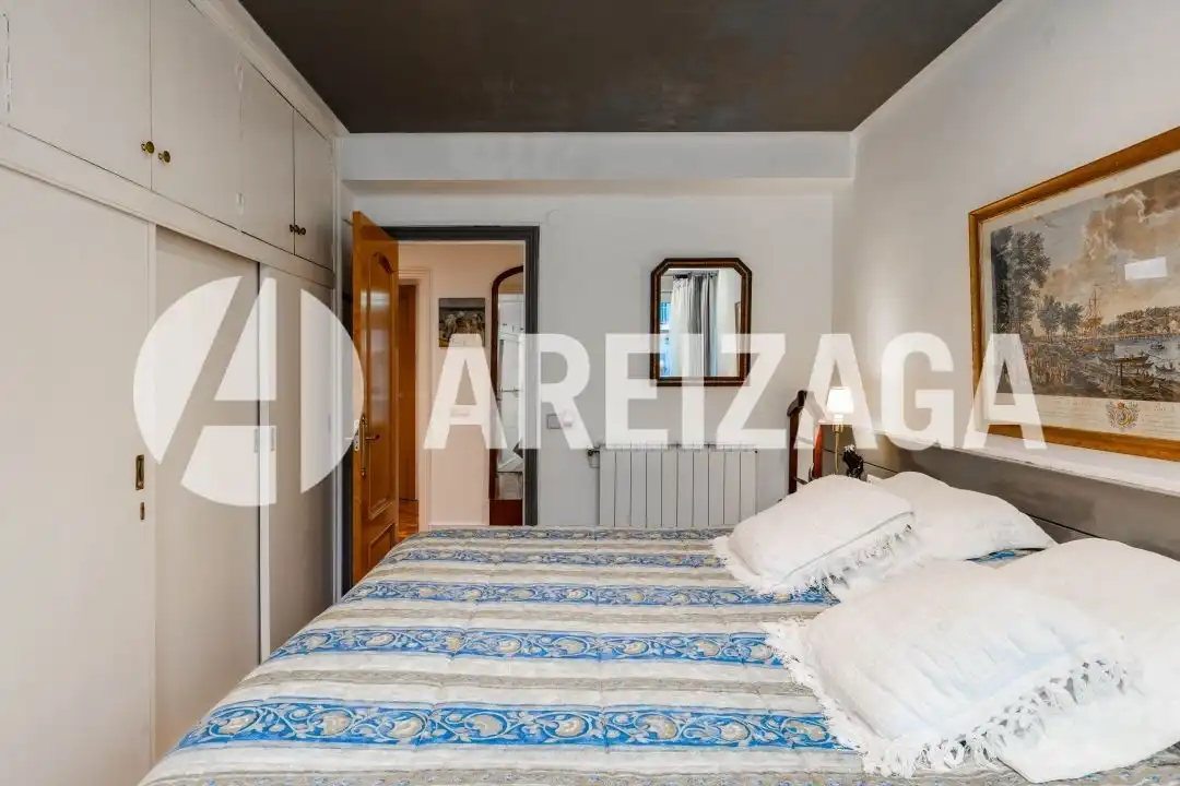 Schlafzimmer von Wohnung zum Verkauf in Donostia - San Sebastián  mit Heizung, Terrasse und Möbliert