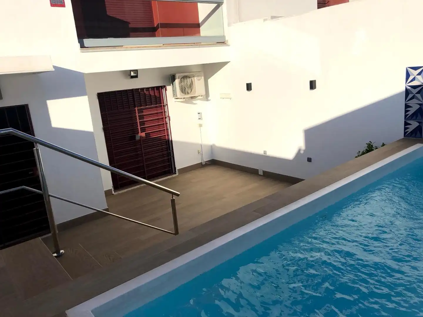 Swimming pool of Detached homes for sale in Algeciras  with Air Conditioner, Heating and Swimming Pool