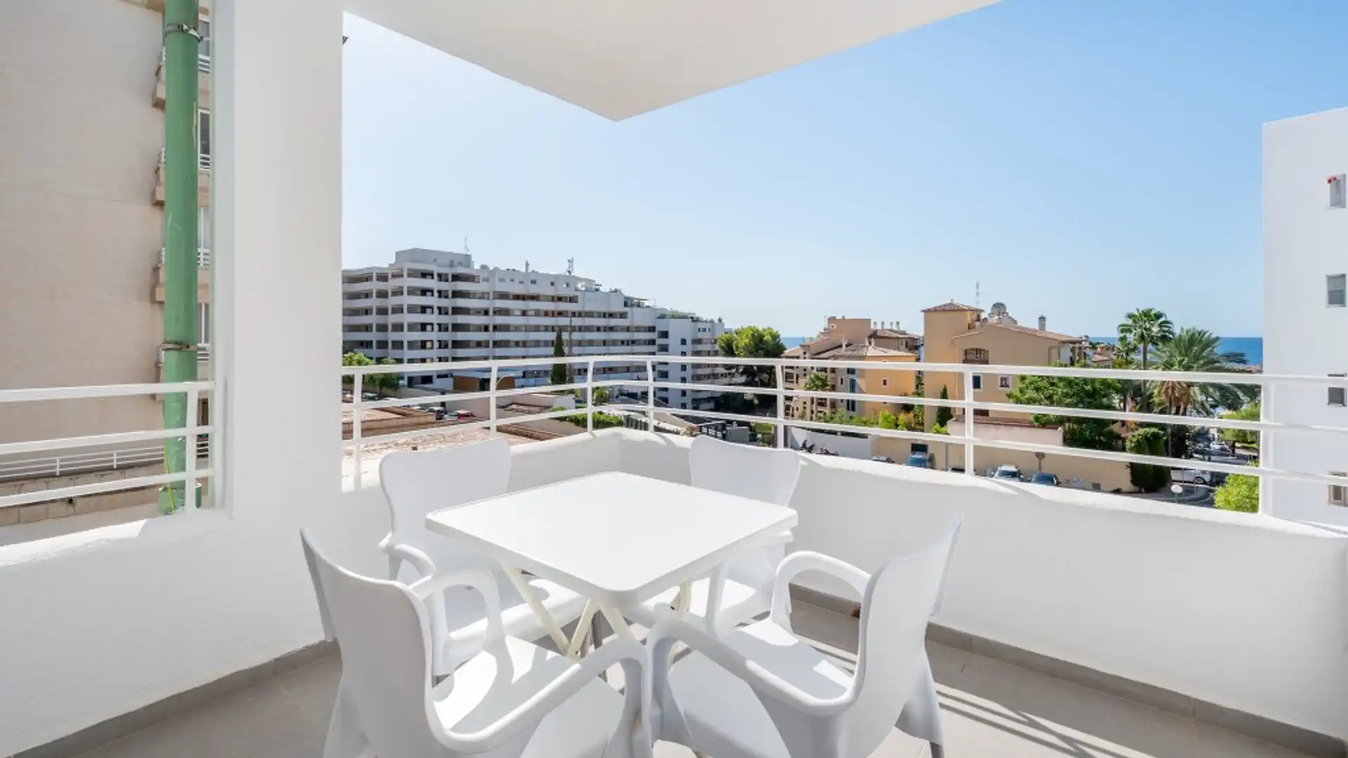 Terrasse von Wohnungen zum Verkauf in Calvià mit Klimaanlage, Terrasse und Abstellraum