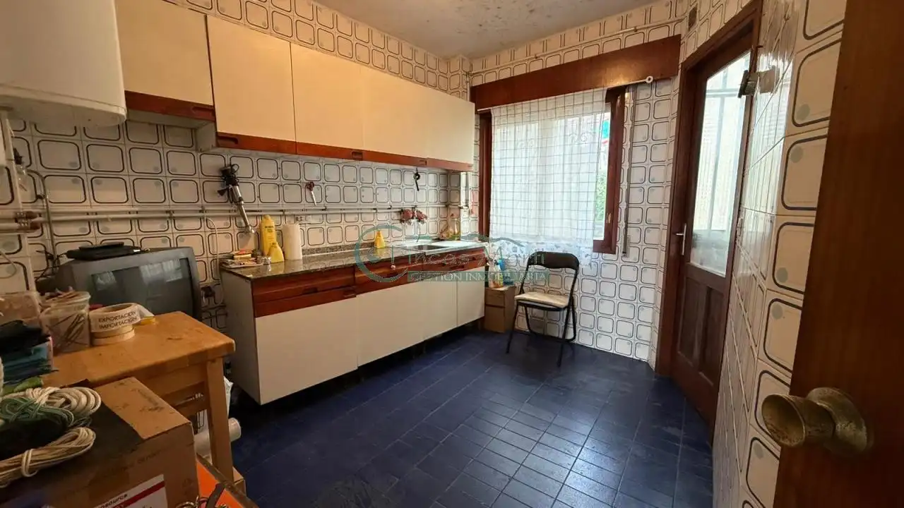 Kitchen of Flat for sale in Vigo   with Storage room