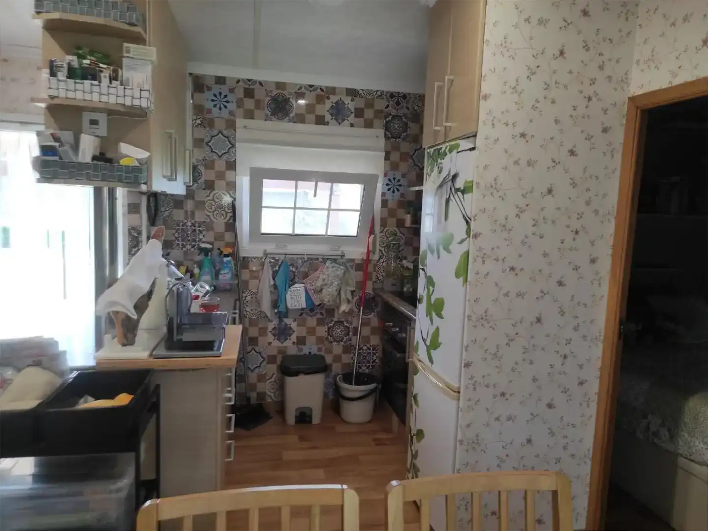 Cuina de Planta baixa en venda en Cambre  amb Jardí privat, Piscina i Moblat