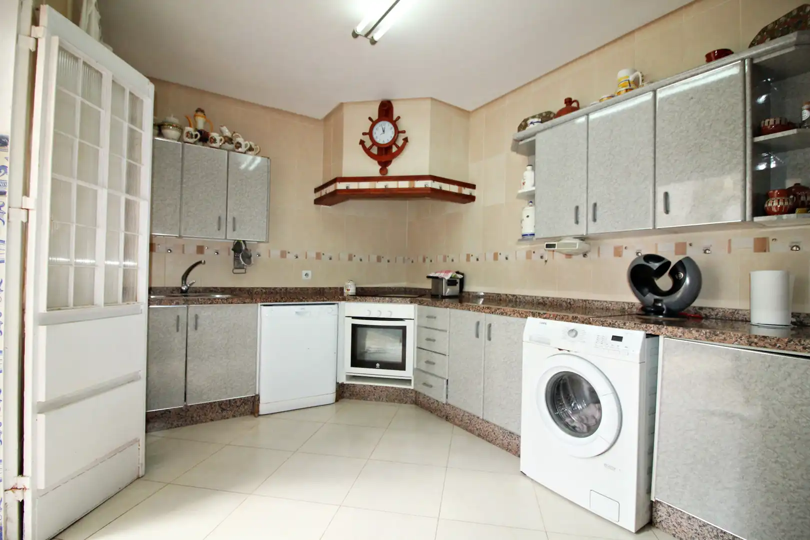 Cocina de Casa adosada en venta en Punta Umbría con Aire acondicionado, Terraza y Trastero