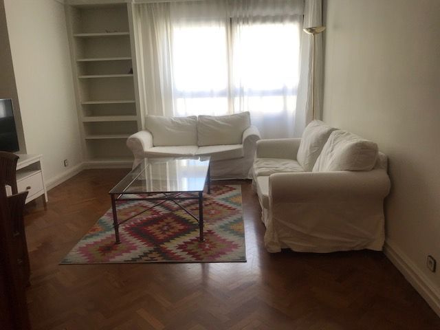 Sala de estar de Piso de alquiler en  Pamplona / Iruña con Calefacción, Parquet y Amueblado