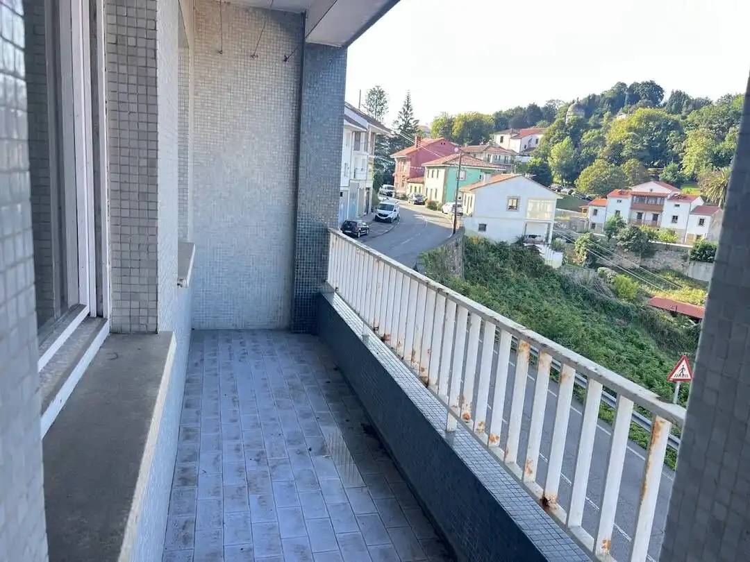 Terrassa de Pis en venda en Colunga amb Terrassa