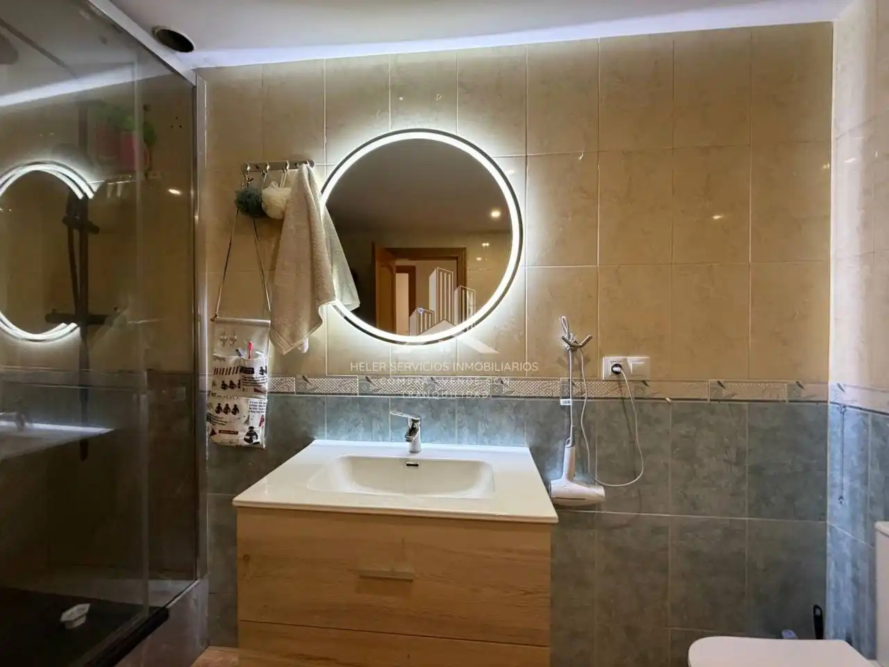 Bany de Apartament en venda en Vila-real amb Parquet, Terrassa i Traster