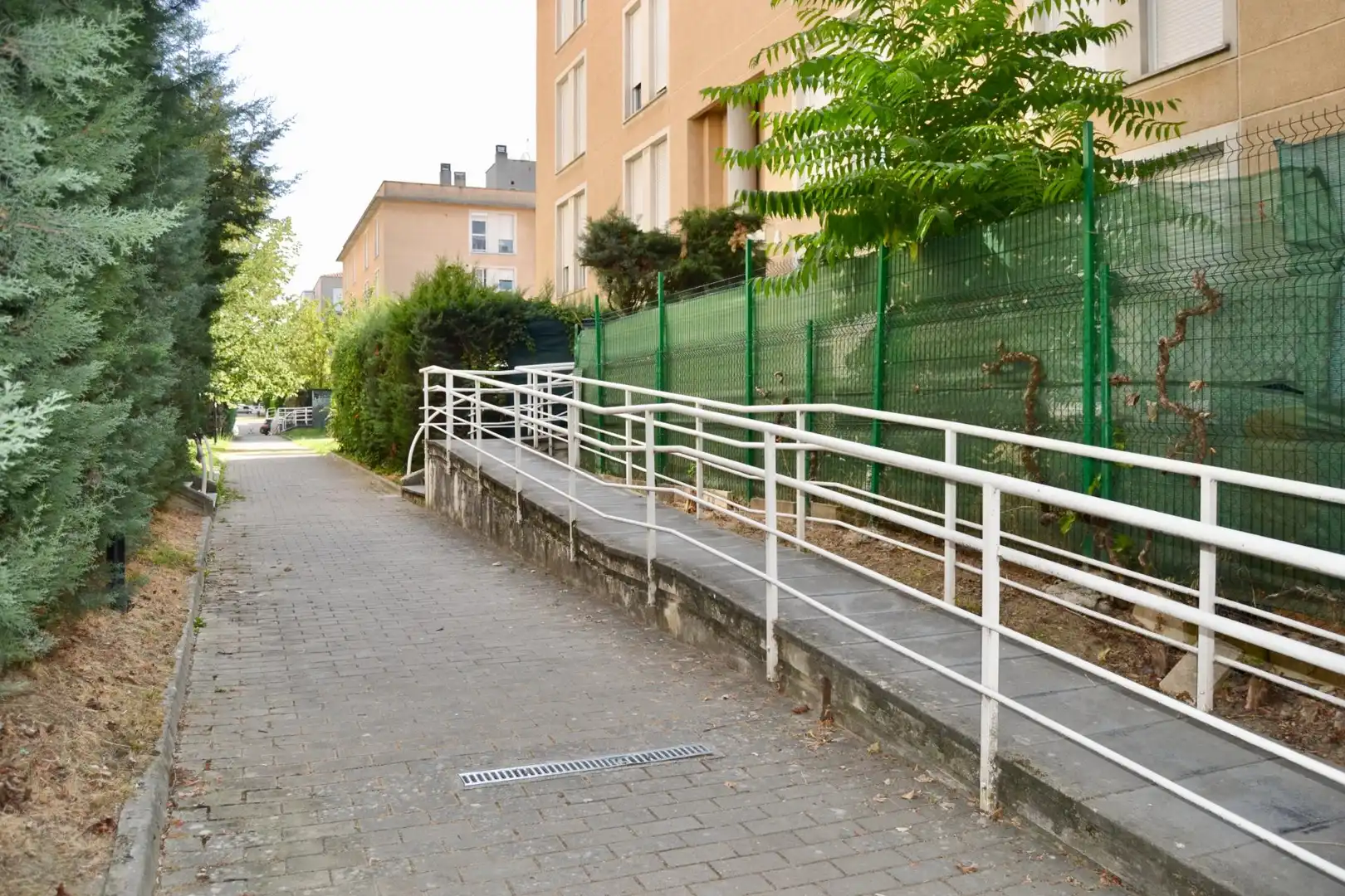 Vista exterior de Piso en venta en  Pamplona / Iruña con Parquet y Trastero