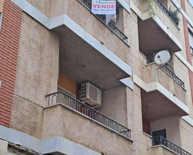 Photo 1 of Flat for sale in Maria Bellido, Bailén, Jaén