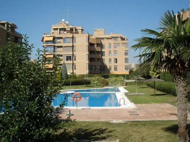 Schwimmbecken von Wohnung zur Miete in Valencia mit Klimaanlage, Heizung und Terrasse