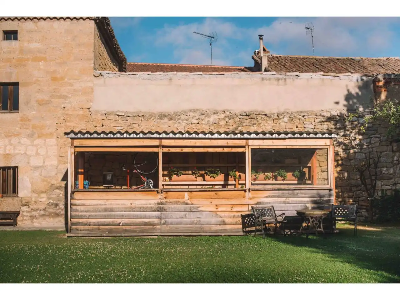 Exterior view of Country homes for sale in Las Quintanillas  with Heating, Private garden and Terrace