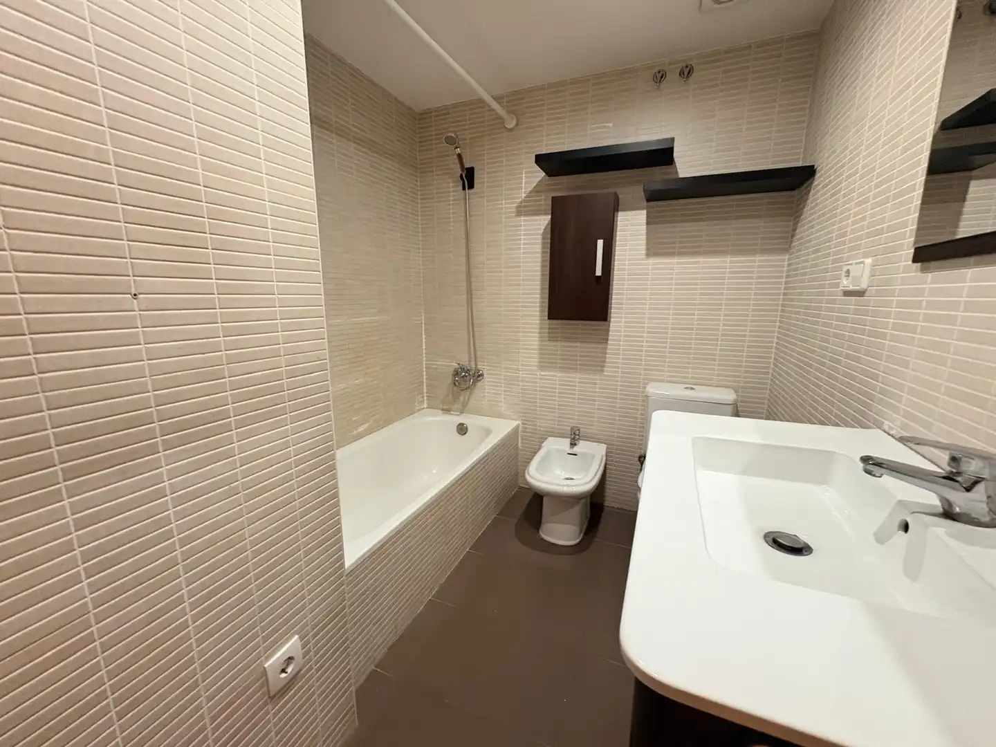 Baño de Dúplex en venta en Igualada con Calefacción, Terraza y Trastero