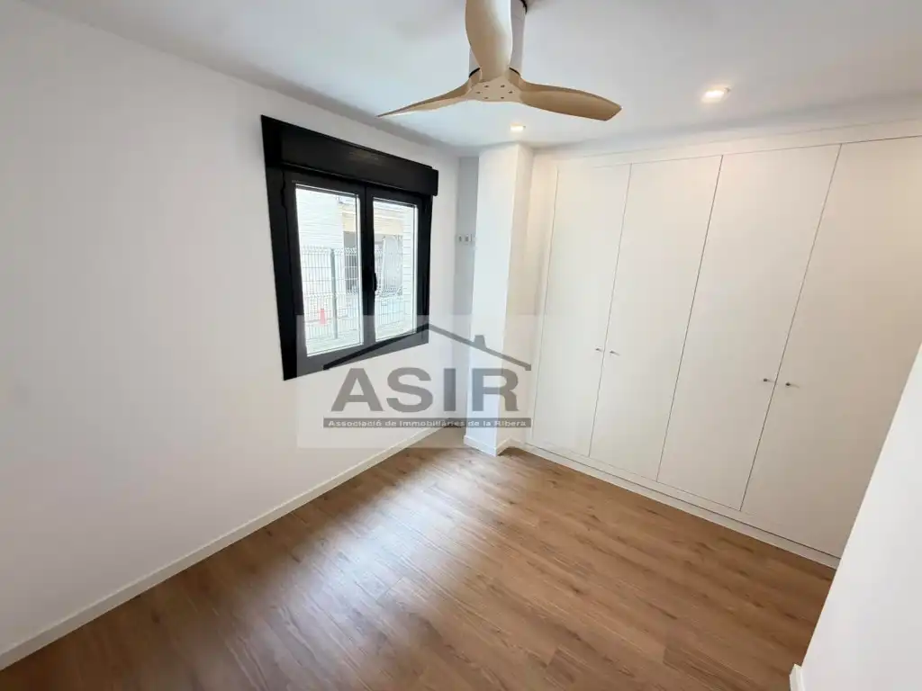 Habitación de Piso de alquiler en Polinyà de Xúquer con Piscina