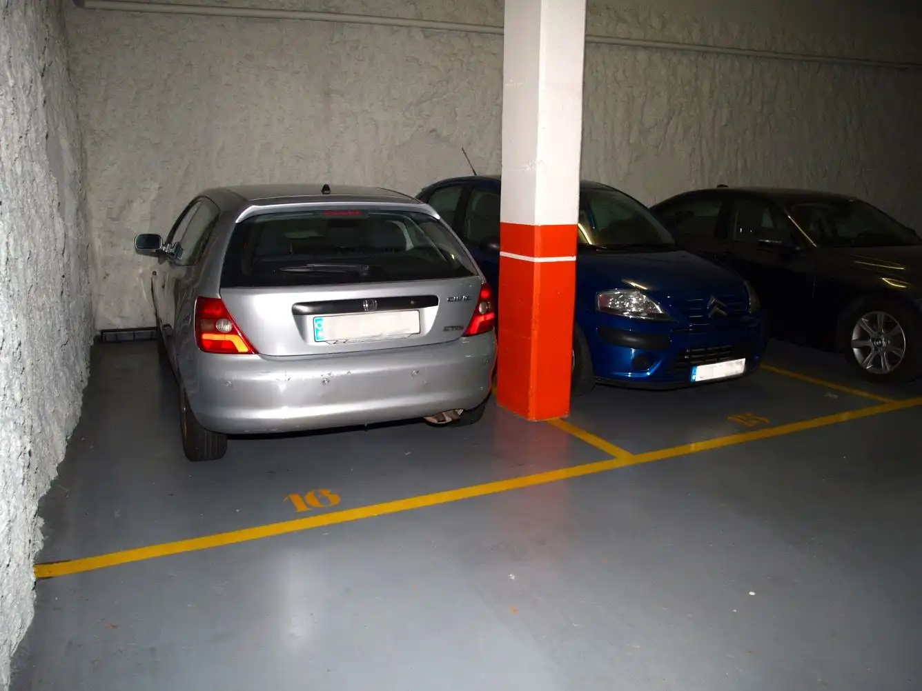 Parking of Ground floor for rent in Ponent