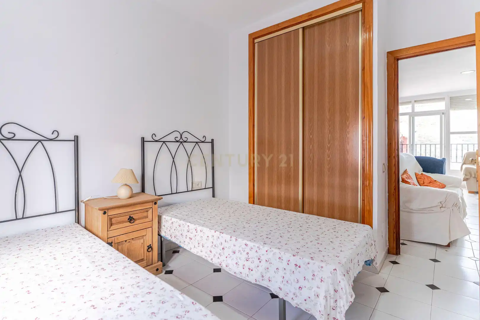 Dormitori de Casa adosada en venda en Ugíjar amb Aire condicionat, Forn i Rentadora