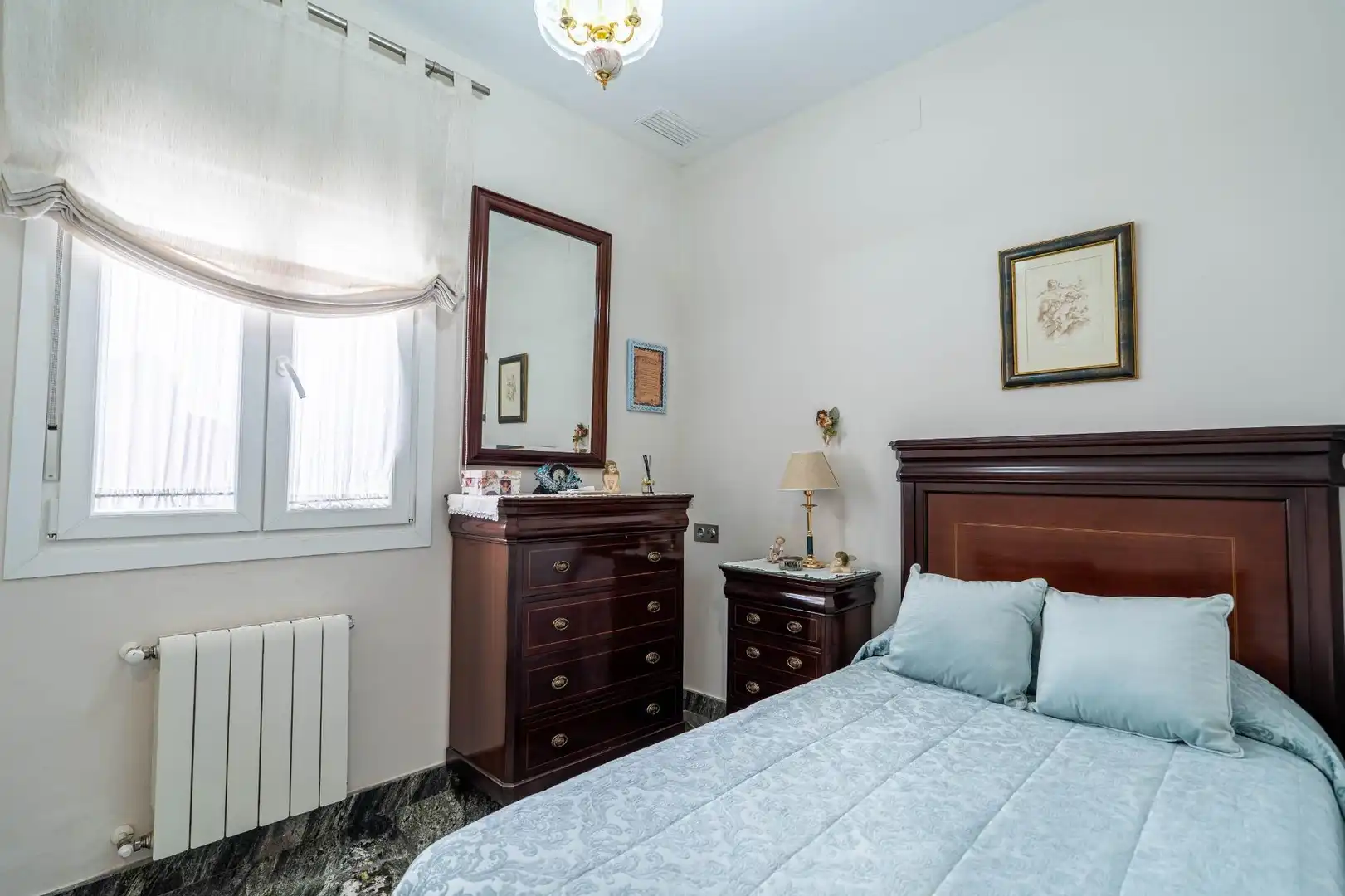 Schlafzimmer von Dachboden zum Verkauf in Sevilla mit Klimaanlage, Heizung und Terrasse