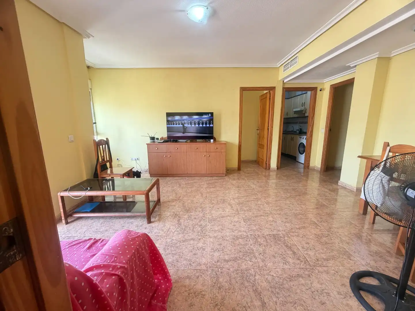 Sala d'estar de Apartament en venda en Águilas amb Aire condicionat, Terrassa i Moblat