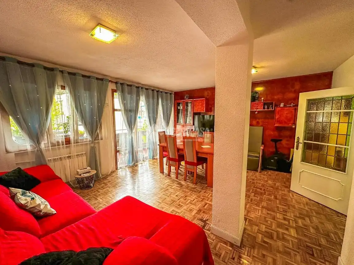 Living room of Flat for sale in Parla  with Heating and Terrace