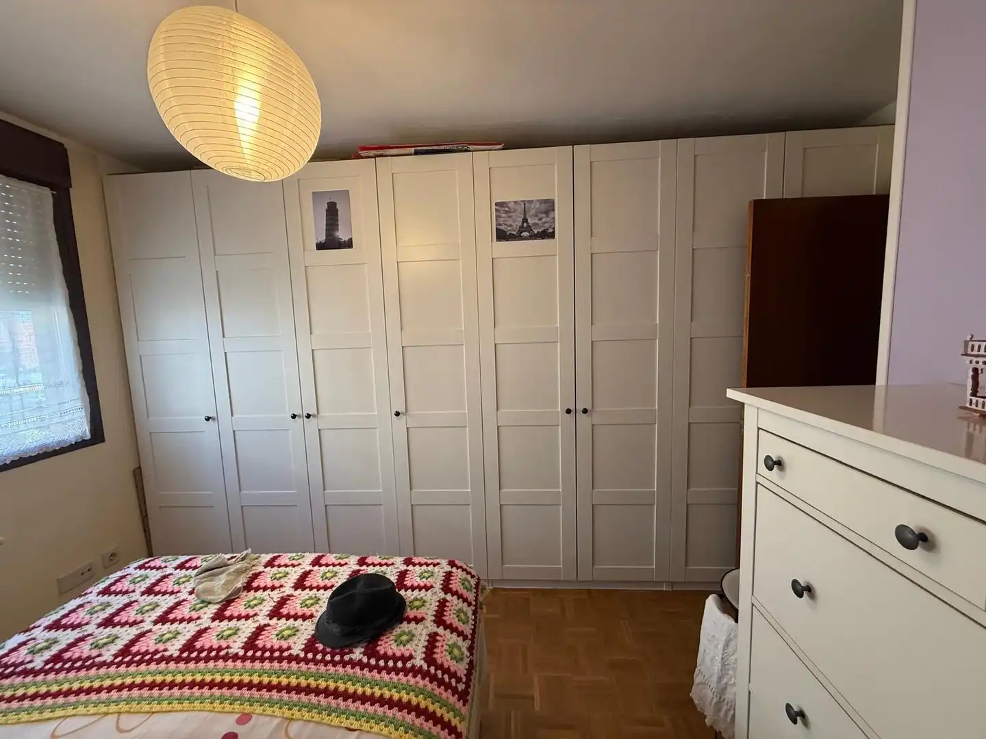 Habitación de Piso en venta en Oviedo  con Calefacción, Trastero y Amueblado