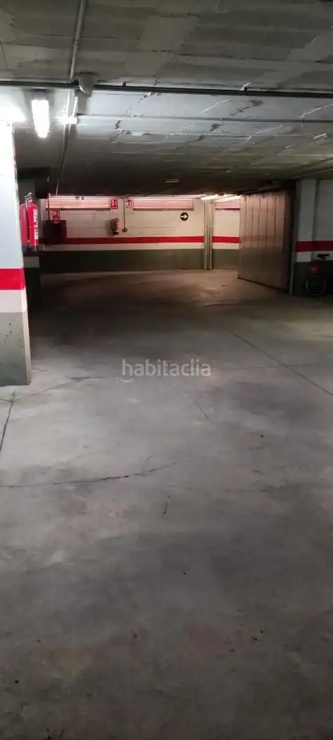 Einzelparkplatz zum Verkauf in Calle Presidente Adolfo Suárez 24, imagen 2