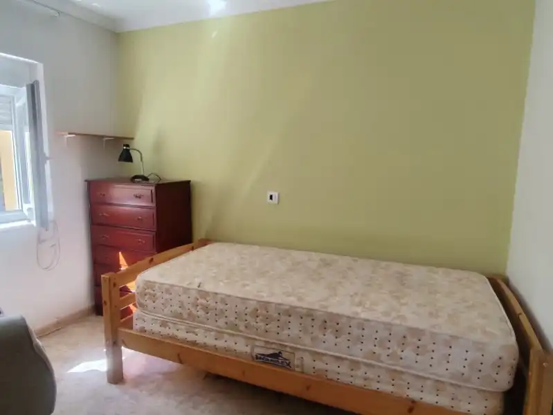 Habitación de Piso en venta en Pravia con Calefacción y Amueblado
