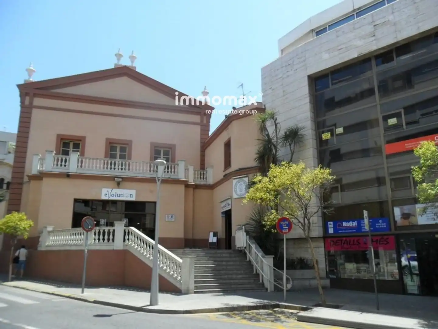 Exterior view of Houses for sale in Sant Feliu de Llobregat  with Air Conditioner, Terrace and Storage room