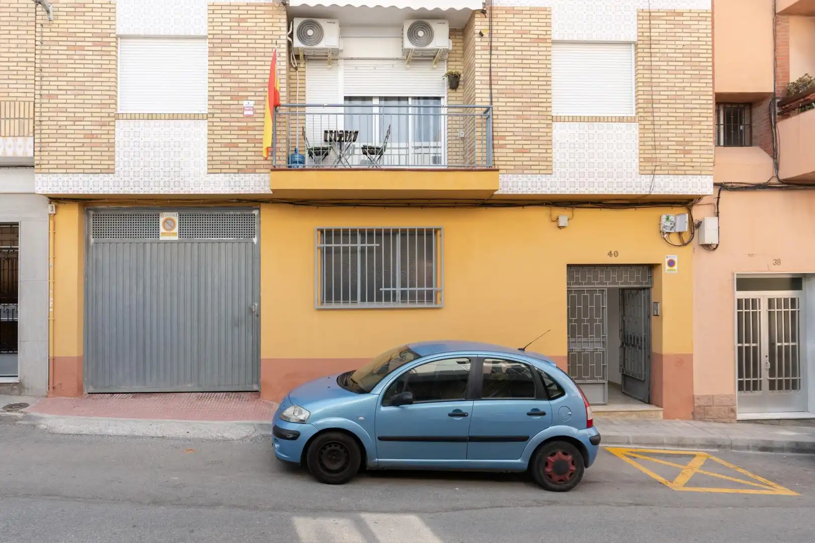 Vista exterior de Pis en venda en Motril amb Balcó