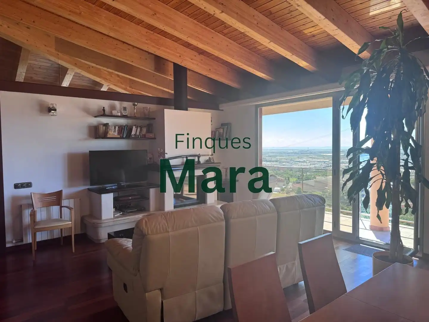 Casa o chalet en venta en Sant Boi de Llobregat con Aire acondicionado, Calefacción y Jardín privado