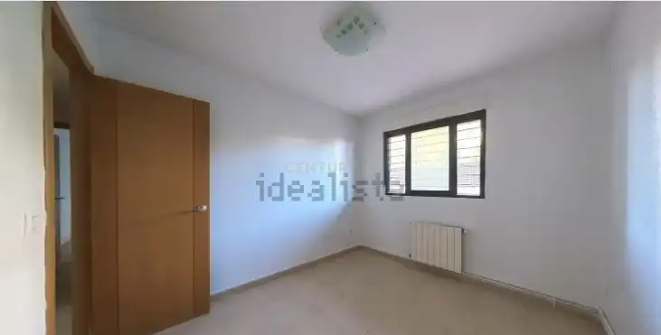 Schlafzimmer von Wohnungen zum Verkauf in Sallent mit Klimaanlage und Balkon