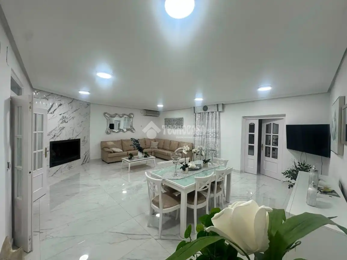 Living room of Detached homes for sale in Mengíbar  with Air Conditioner, Terrace and Balcony