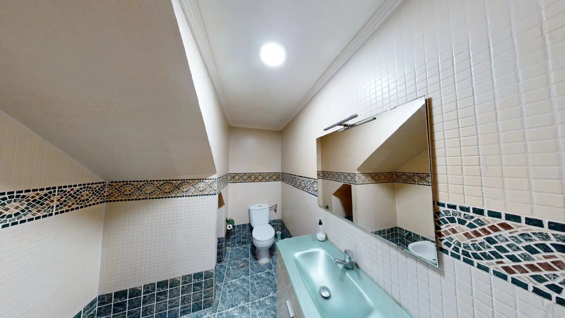 Baño de Casa o chalet en venta en Alicante / Alacant con Aire acondicionado, Parquet y Terraza
