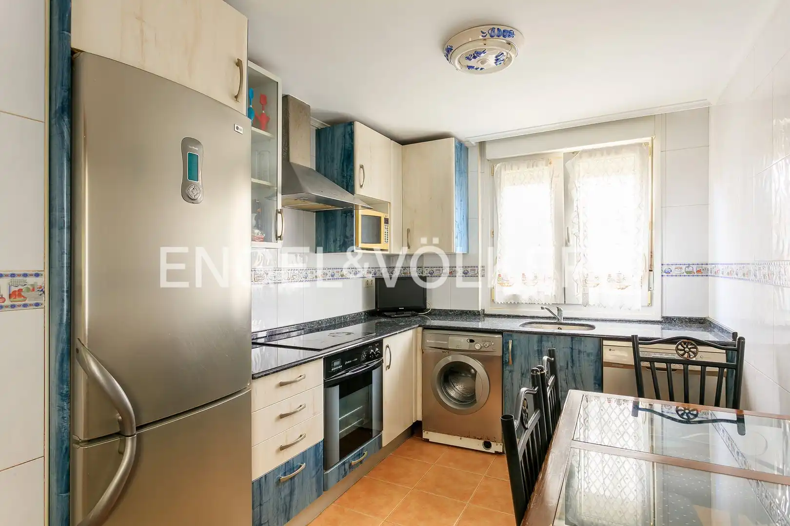 Cocina de Casa o chalet en venta en Castro-Urdiales con Calefacción, Jardín privado y Terraza