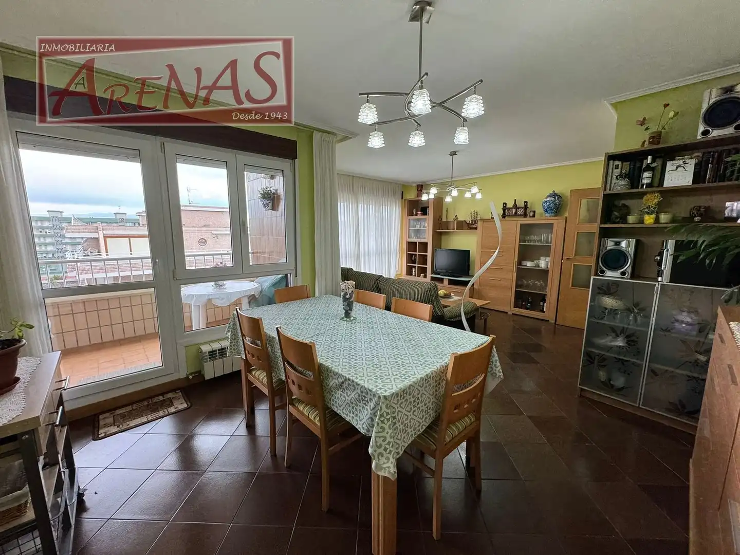 Comedor de Piso en venta en Laredo con Calefacción, Jardín privado y Parquet