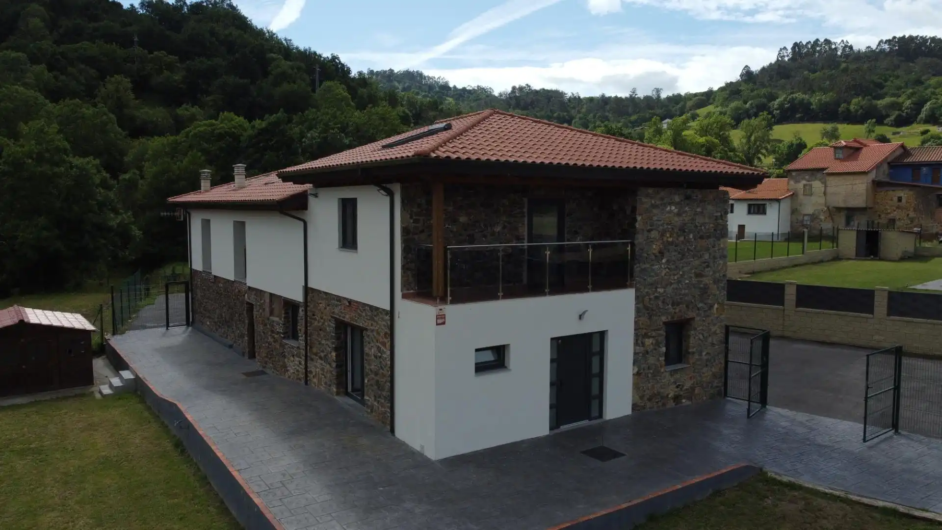 Vista exterior de Casa o chalet en venta en Grado con Calefacción, Terraza y Trastero