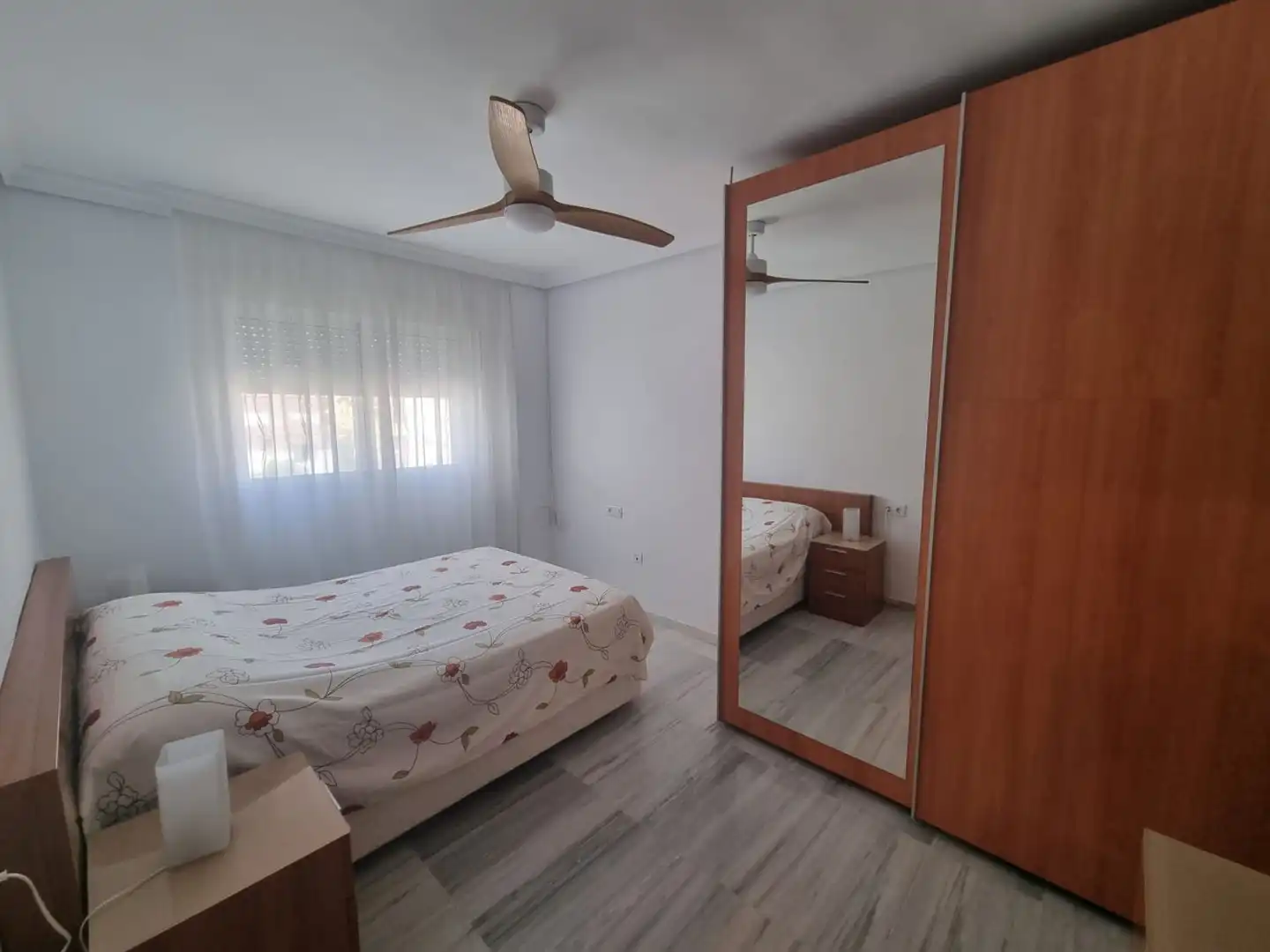 Habitación de Piso en venta en Torremolinos con Aire acondicionado y Terraza