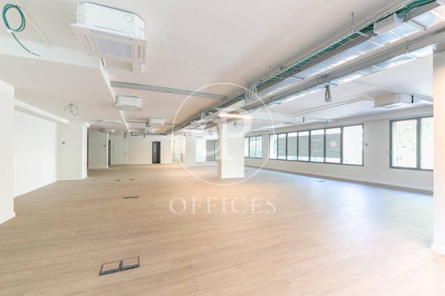 Oficina en Alquiler en Pl. de Lesseps en Vila de Gràcia