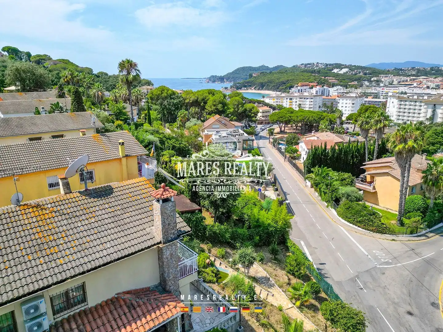 Außenansicht von Haus oder Chalet zum Verkauf in Lloret de Mar mit Klimaanlage, Heizung und Privatgarten