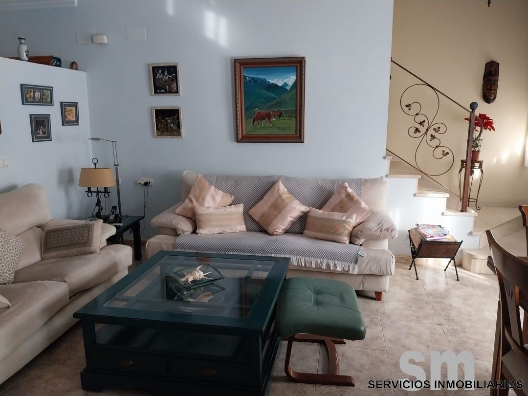 Sala de estar de Casa o chalet en venta en Prado del Rey con Terraza, Amueblado y Balcón