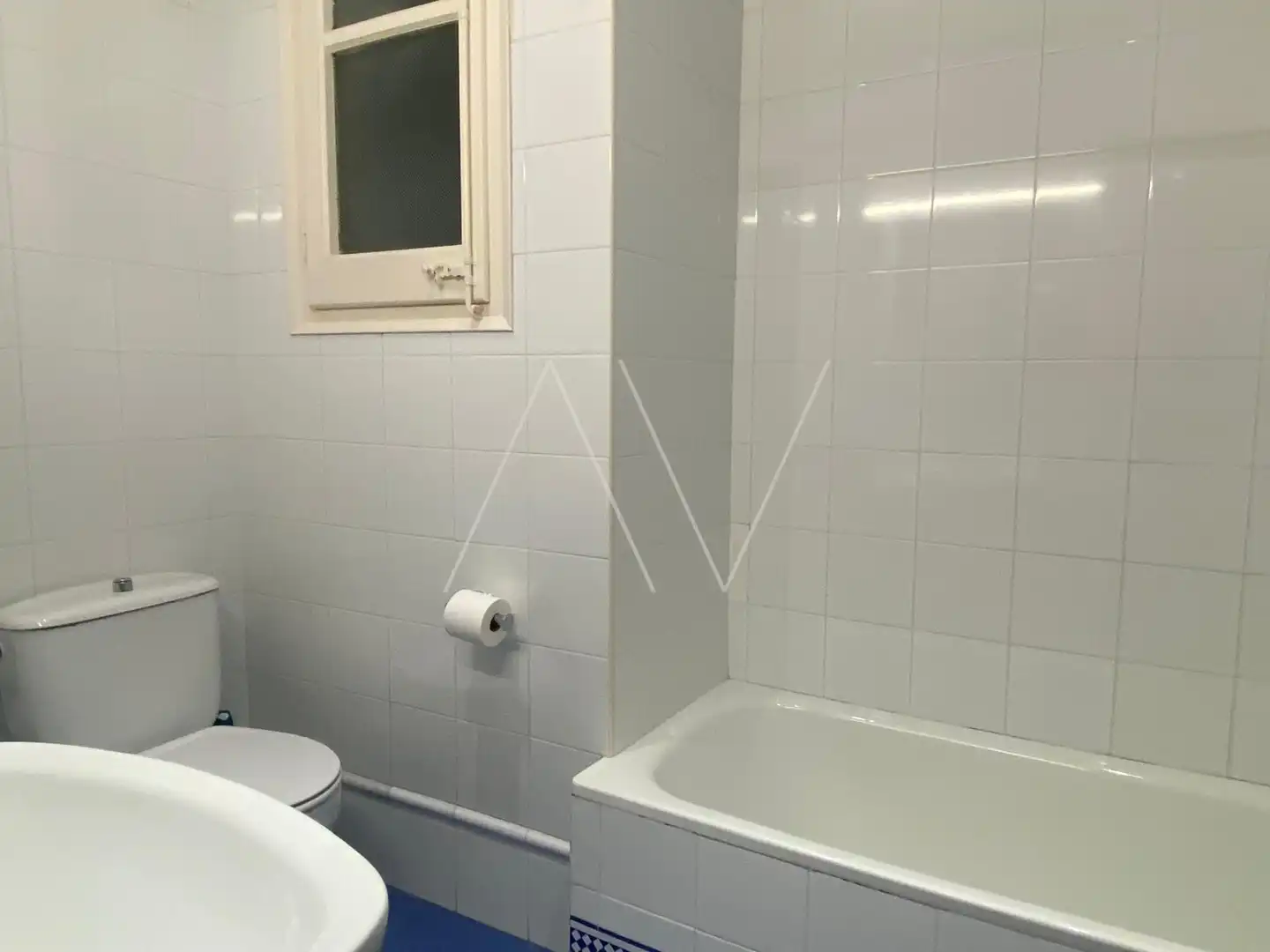 Bathroom of Flat for rent in Barcelona  with Heating