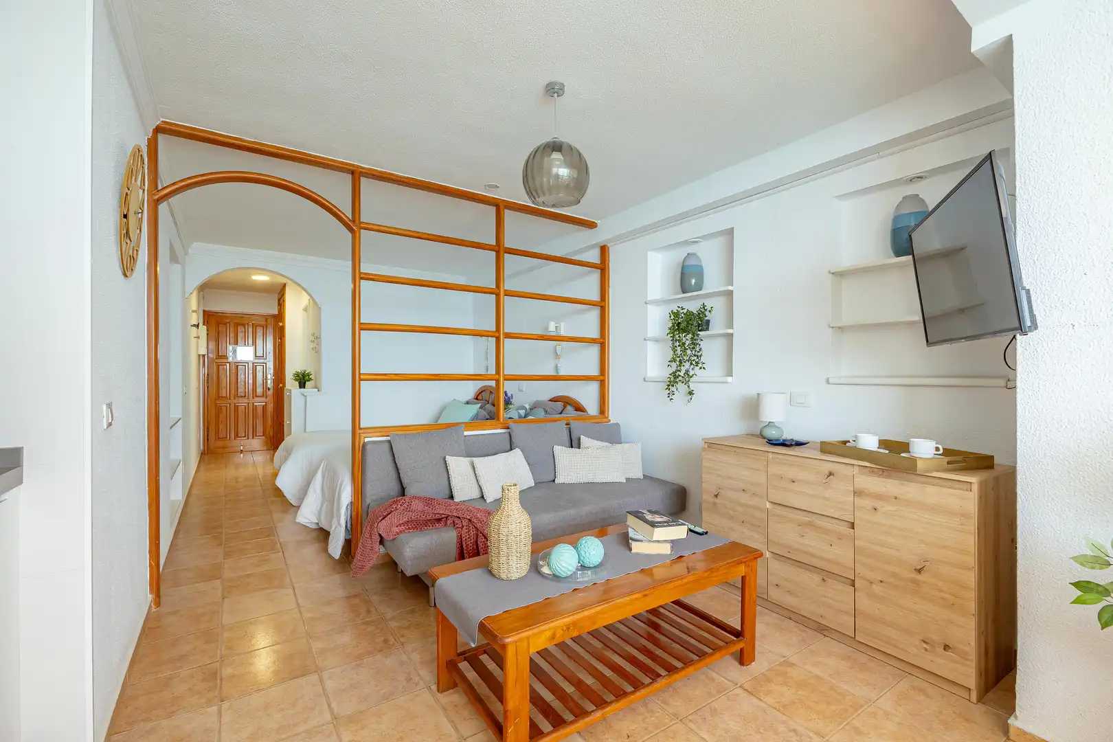 Living room of Flat for sale in Mogán  with Furnished