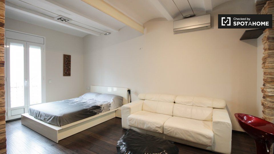 Bedroom of Flat to rent in  Barcelona Capital  with Air Conditioner, Heating and Furnished