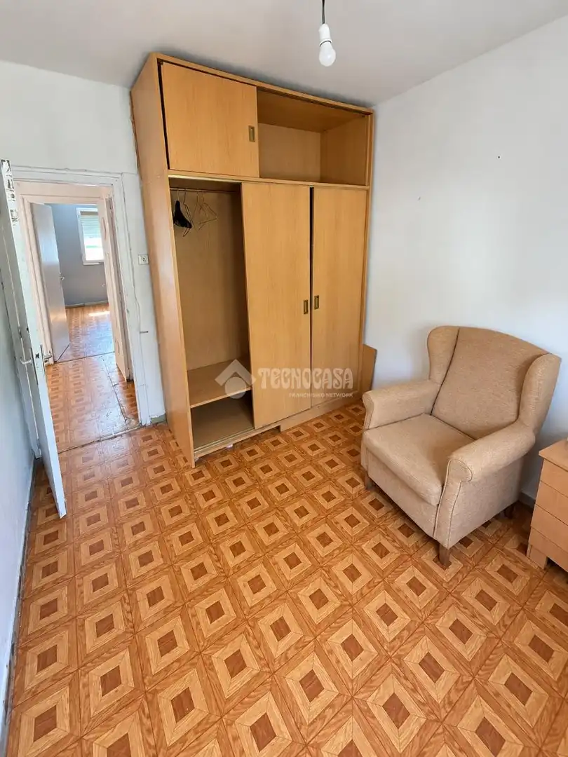 Habitación de Piso en venta en Madrid con Parquet