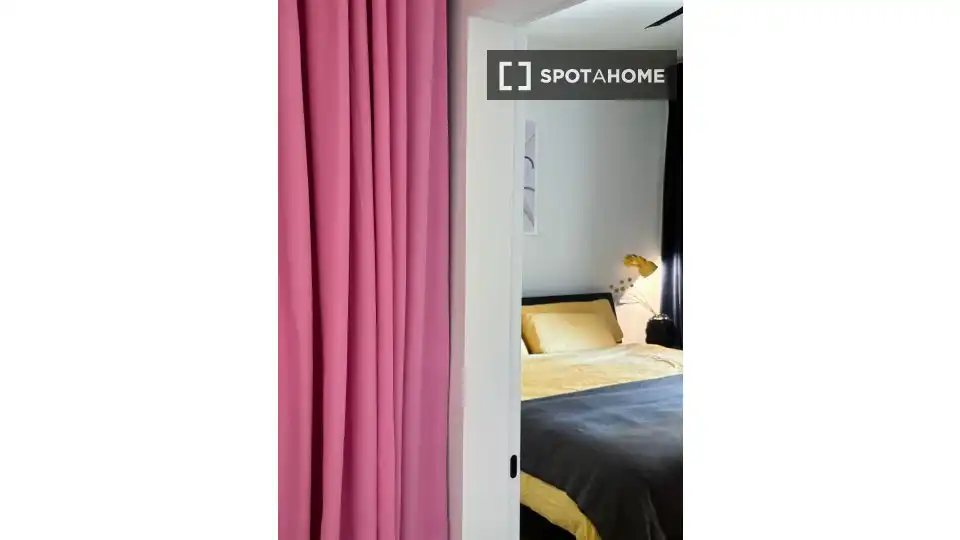 Bedroom of Flat for rent in Barcelona  with Air Conditioner, Heating and Furnished