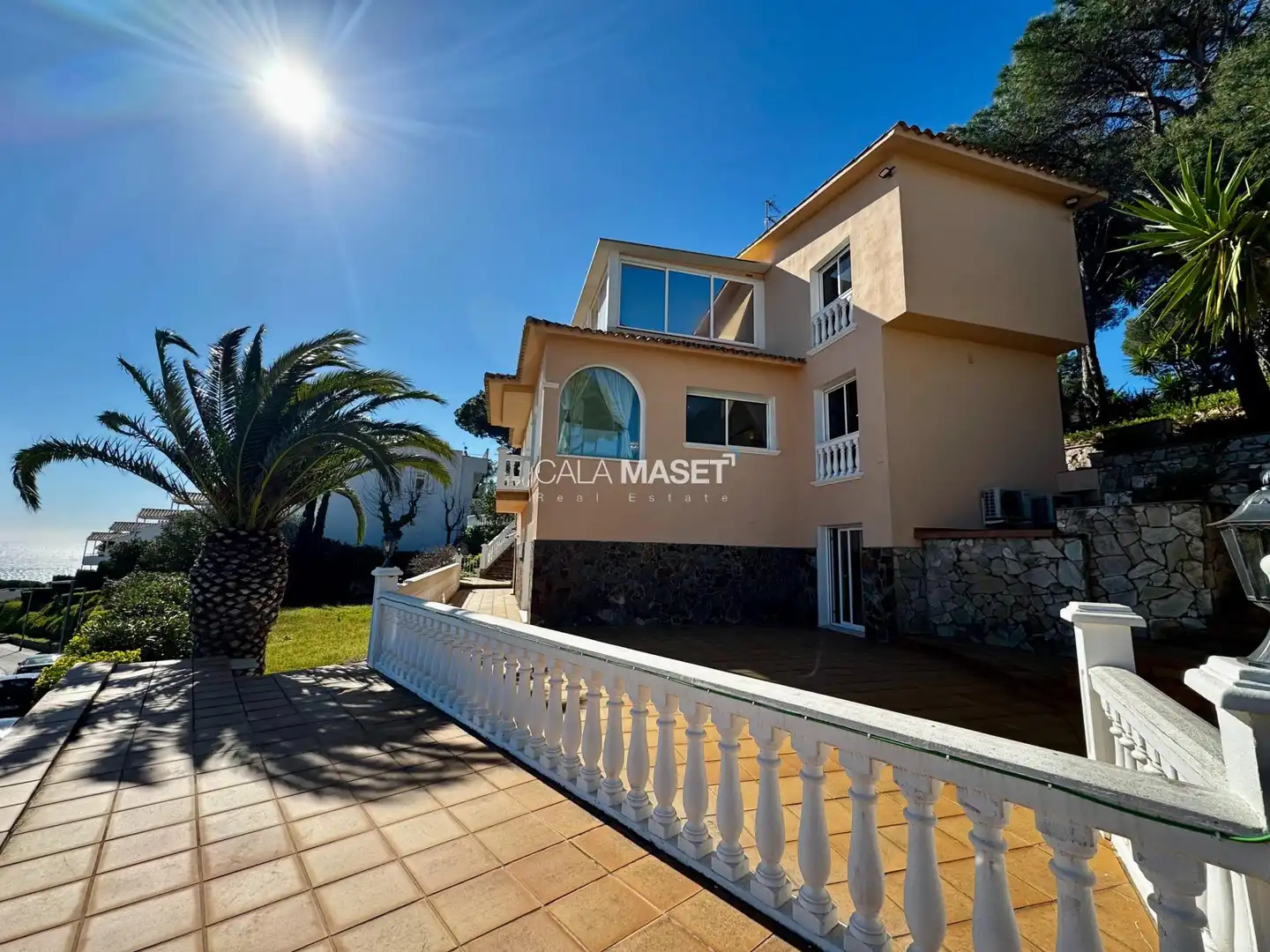 Außenansicht von Haus oder Chalet zum Verkauf in Calonge i Sant Antoni mit Heizung, Privatgarten und Terrasse