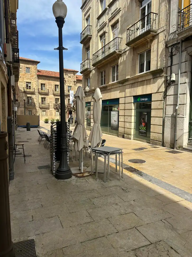 Terrasse von Gebäude zum Verkauf in Avilés
