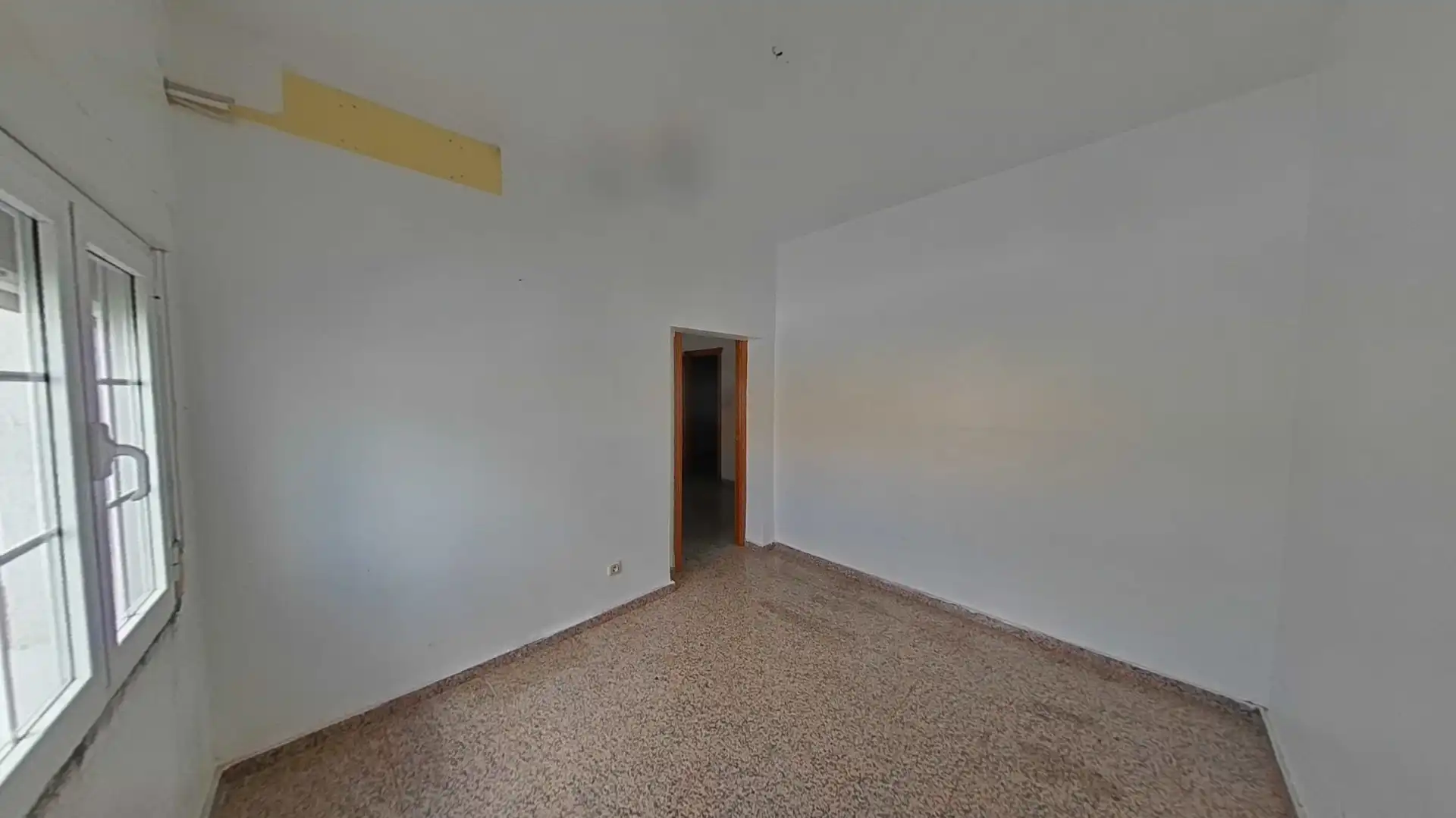 Casa adosada en venta en Baeza con Terraza
